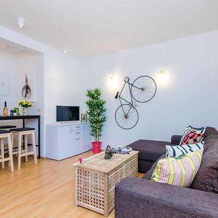Private Garden Apartment دوبروفينك المظهر الخارجي الصورة